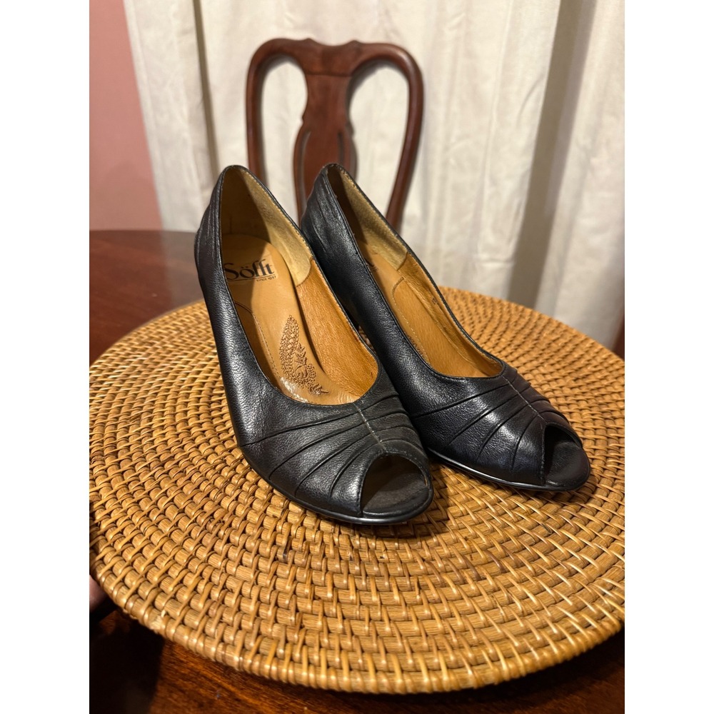 Sofft Black Leather Peep Toe Pleated Pumps Heels Comfort Footbed Size‎ 8.5